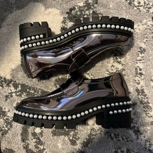BRAND NEW/NEVER USED Stuart Weitzman Soho Pearl Loafer-Gunmetal size 9